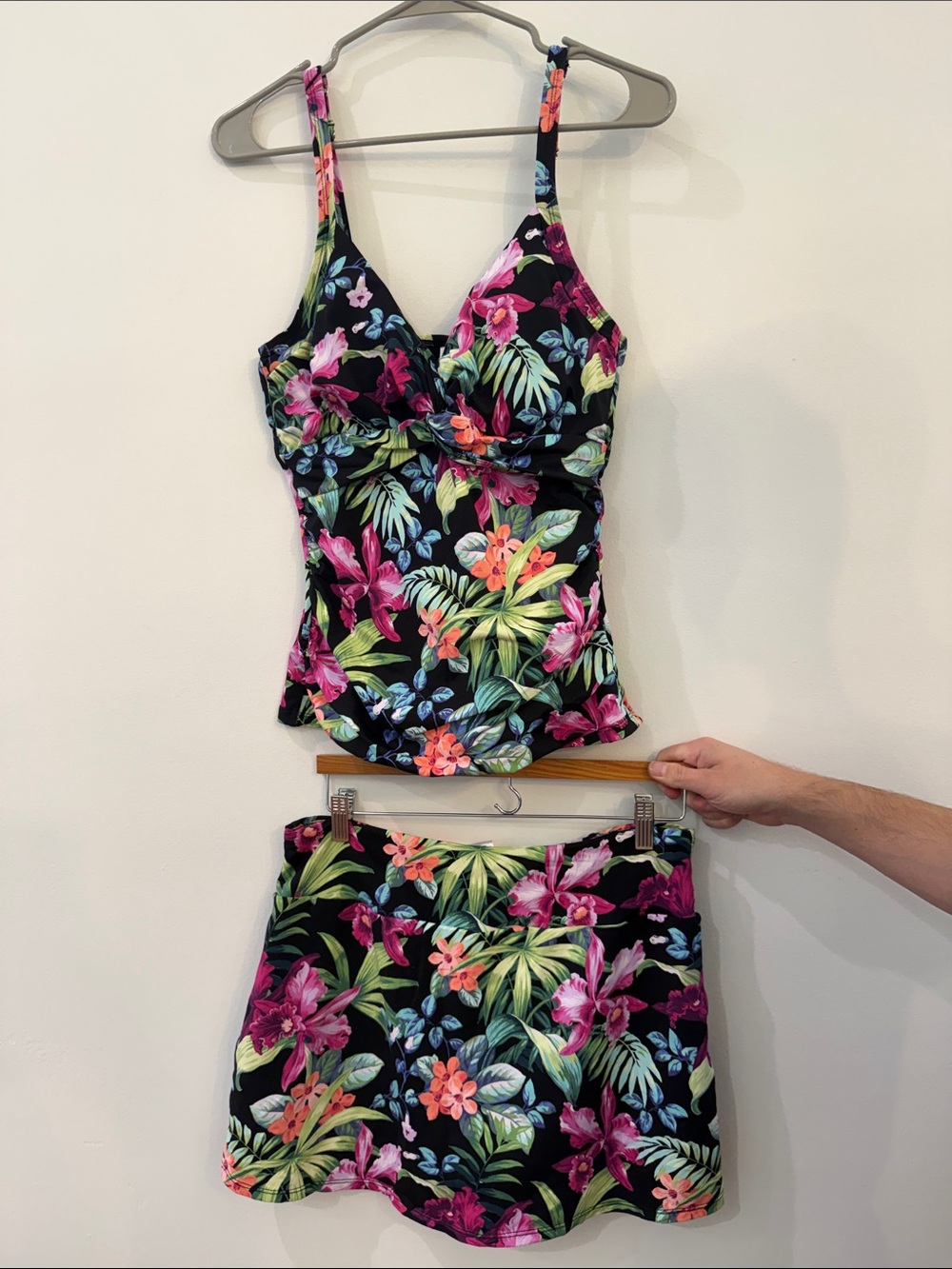 Tommy Bahama Black Tropical Floral Tankini Top & Skirt